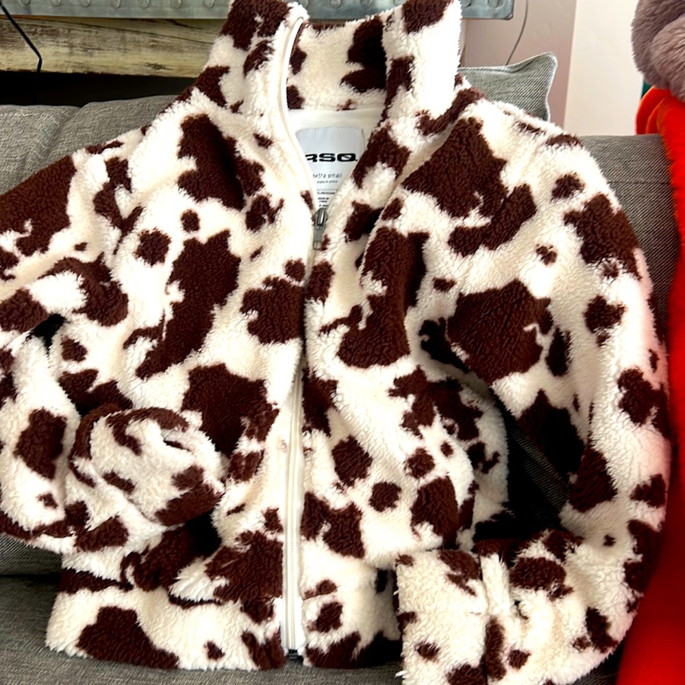 Tillys RSQ cowprint Sherpa jacket zip up Extra Small!